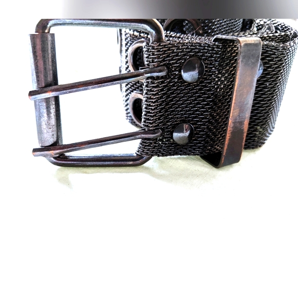 Vintage Accessories - Silver Metallic, Moto, Unisex, Adjustable Belt from London. W 42", H 1.5" HP!